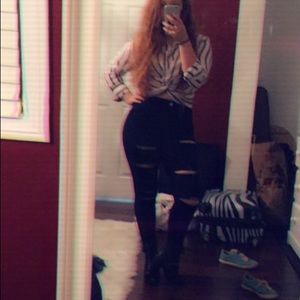 Meet your Posher, Julia